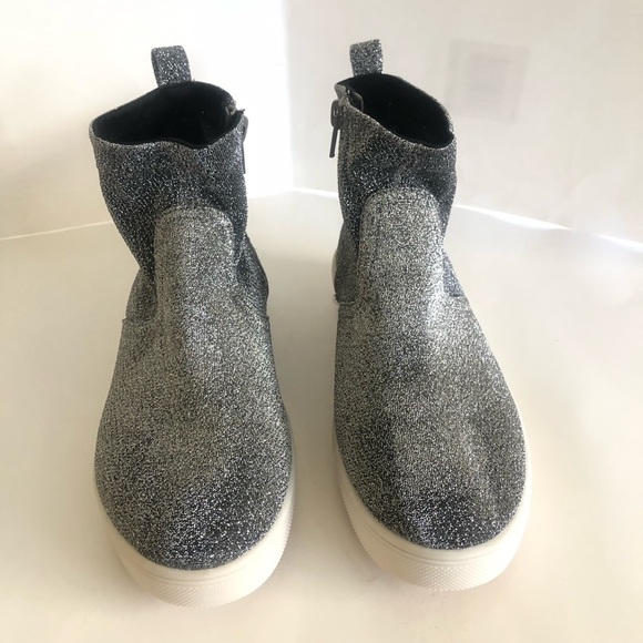 Cat & Jack Girls Annora Sock Silver Metallic Glitter High Top Sneakers Size 3 - Picture 2 of 14